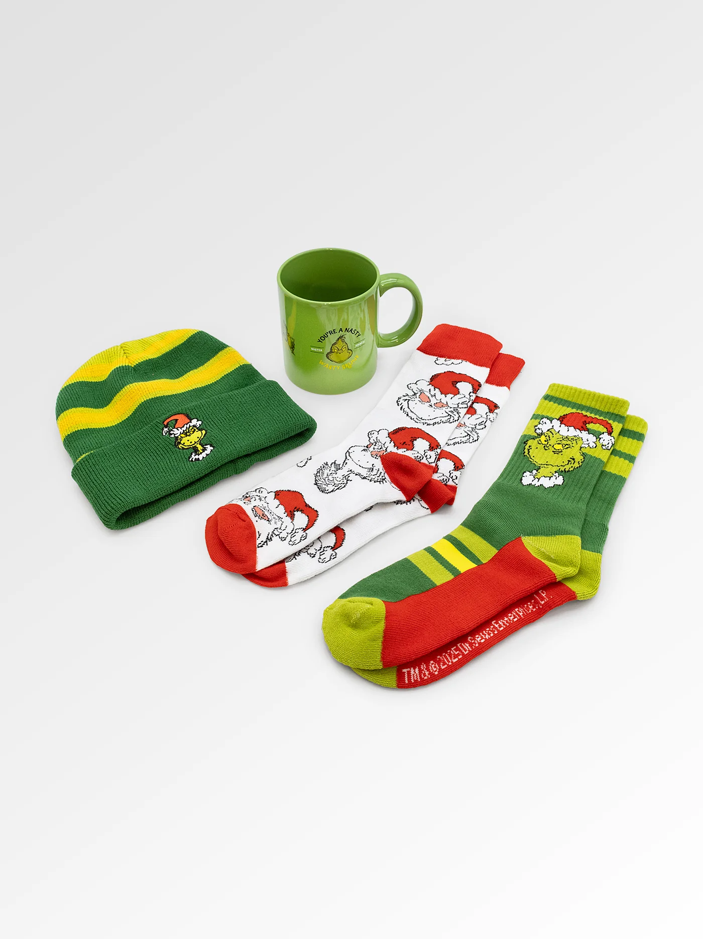 Dr. Seuss - The Grinch Who Stole Christmas Mug and Socks Bundle